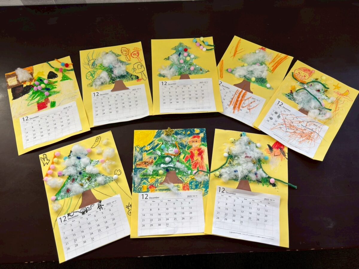 11月29日（土）、12月のカレンダー制作をしました！