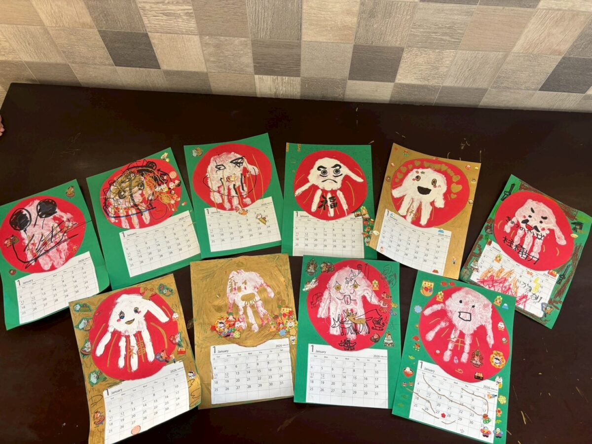 12月13（土曜日）、1月のカレンダー制作をしました!