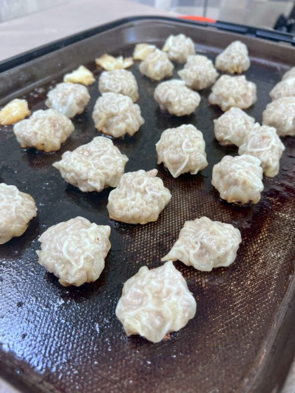 5月4日（月・祝日）、クッキングで焼きしゅうまいを作りました！